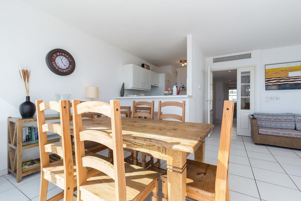 Cannes Bai Buitenkant foto